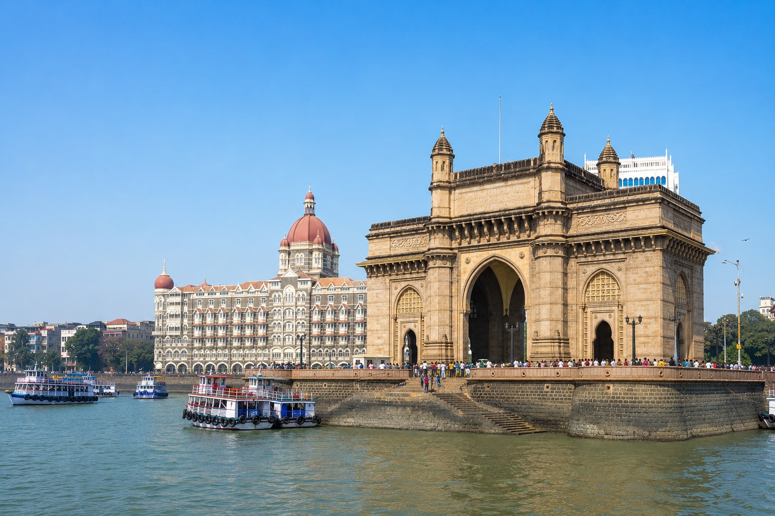 Gateway of India Mumbai with Arabian Sea
